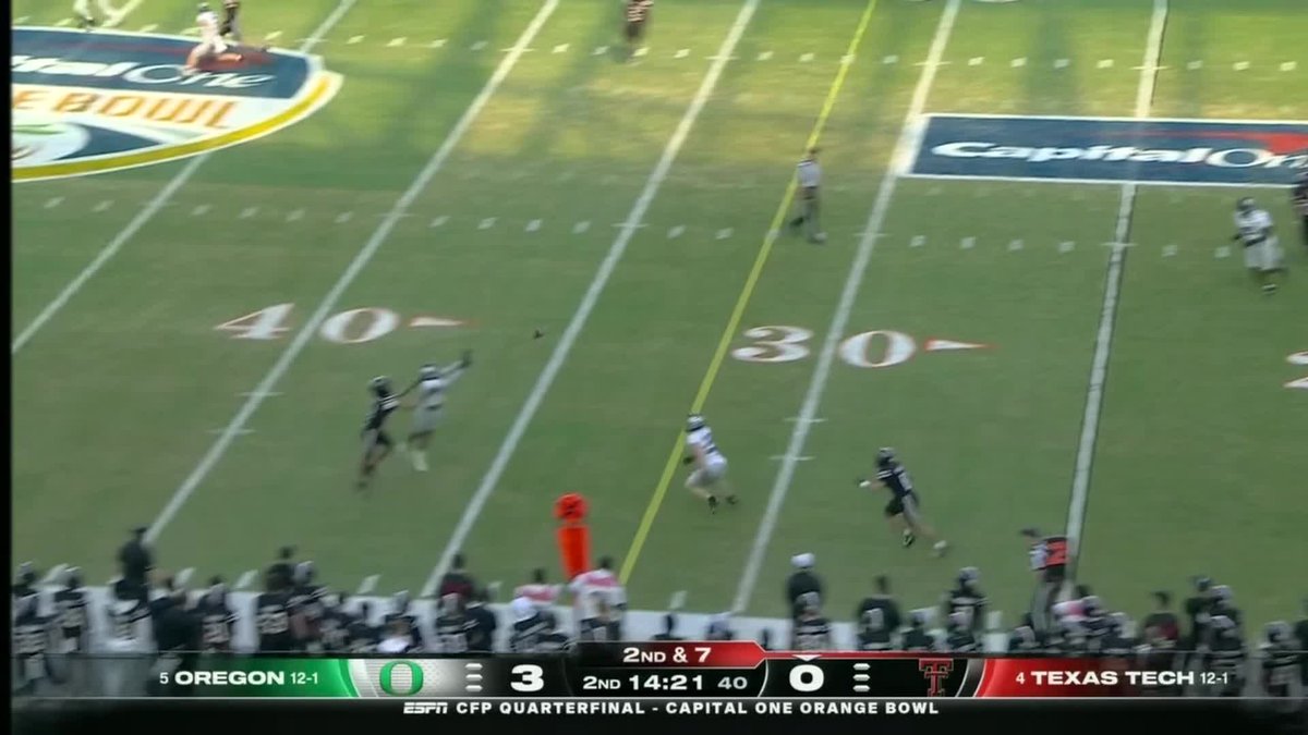 🦆 6 TKL 🦆 2 INT 🦆 1 FR Brandon Finney Jr. was everywhere 😤