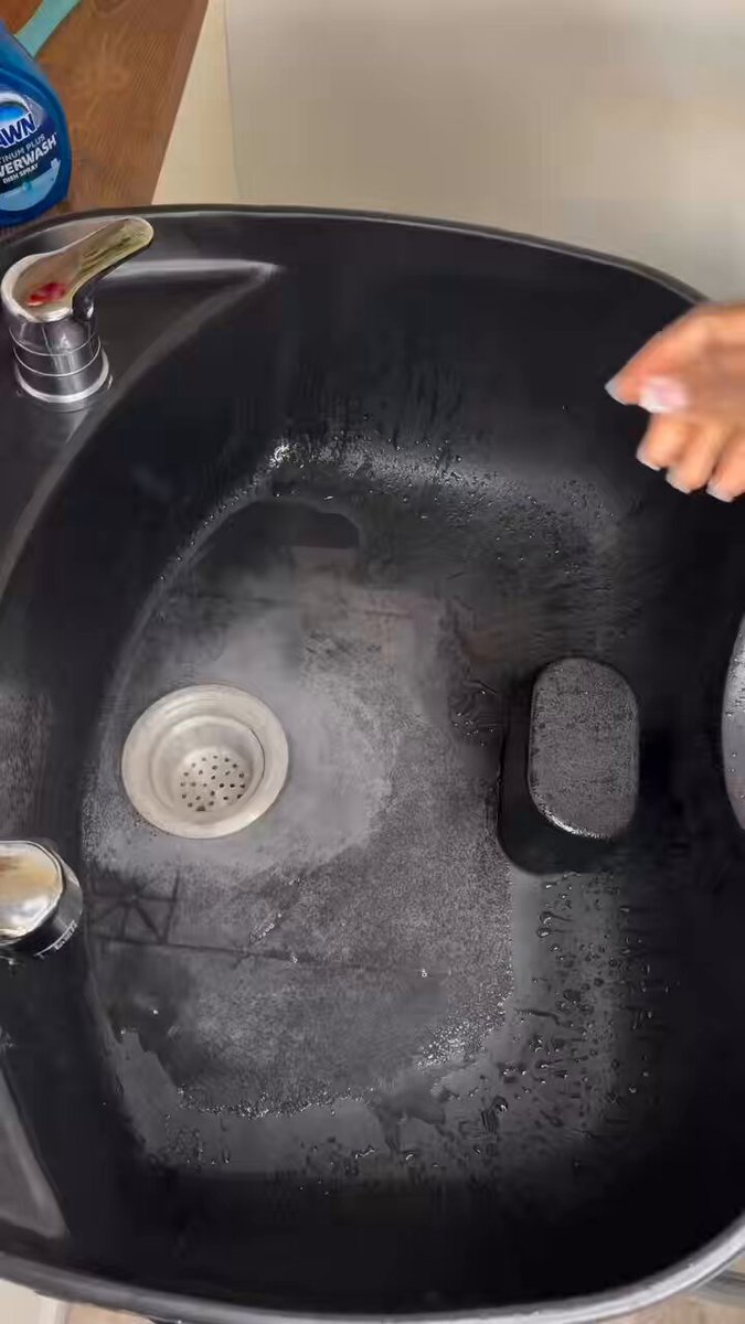 I recently braided my hair with a pre-rinsed attachment and I noticed my scalp has not been itching. I got a pack for 20k and the product is quite scarce in Nigeria. However, I stumbled on a video on IG where the braider soaked the hair extensions in Apple cider vinegar and rinsed off with a conditioner to prep the attachment. You might want to try this when next you want to braid if you experience itchy scalp. The name of the attachment I used is Freetress braids. It comes pre-stretched and pre-rinsed!