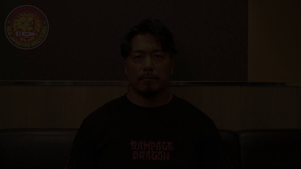 新日本プロレス×カラオケBanBan コラボ開催中🔥 ━━━━━━━━━━━━━━━ 鷹木信悟選手から特別メッセージが到着！ 【後楽園店】 選手やコラボロゴで装飾したコラボルーム実施中❤️‍🔥 ご予約はこちら： 【池袋駅北口店】 #鷹木信悟 選手の直筆サイン入り等身大パネル展示中👊 詳細はこちら： #新日本プロレス #njpw #鷹木信悟 鷹木 信悟(SHINGO TAKAGI) #カラオケBanBan #カラオケバンバン