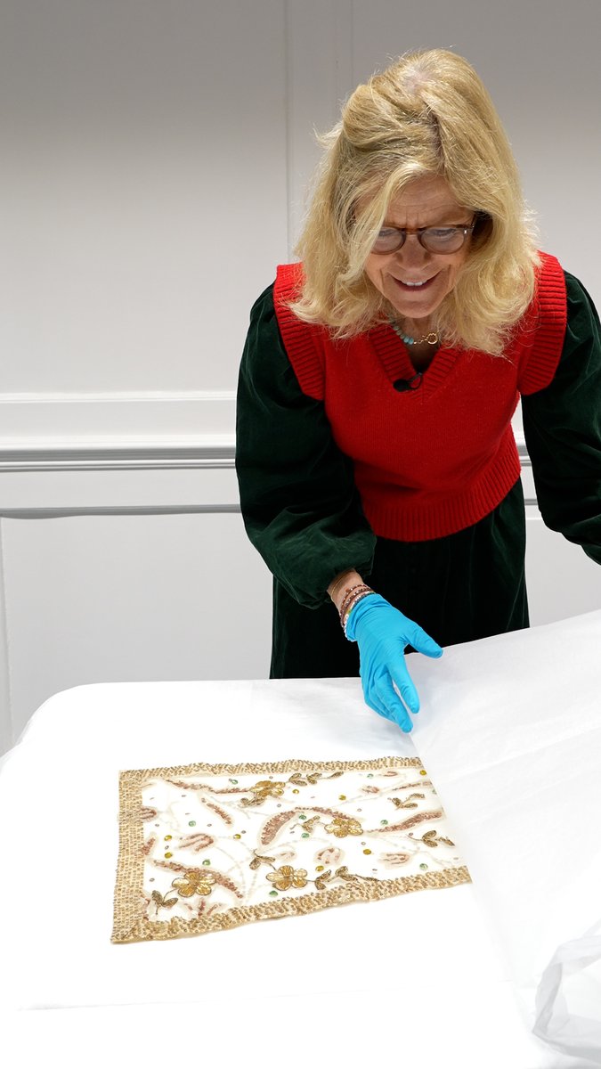 ✨ A dazzling design ✨ Adorned with gold sequins, this delicate piece of lace was originally thought to be a scarf. However, the sparkly fabric was actually a decorative panel worn on the front of a dress in the early 1900s ⭐ 🎥 Watch to find out more...