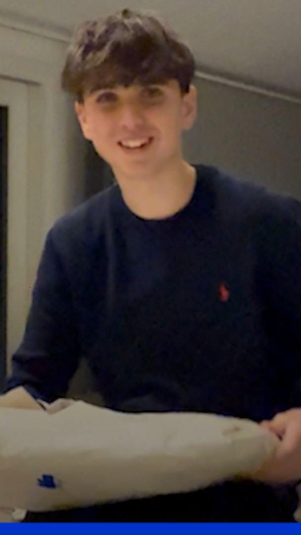 🇫🇷 FLASH | « Ça fait plus de 30 heures que je cherche mon fils », témoigne la mère d’Arthur, 16 ans, porté disparu après l’incendie de Crans-Montana.
