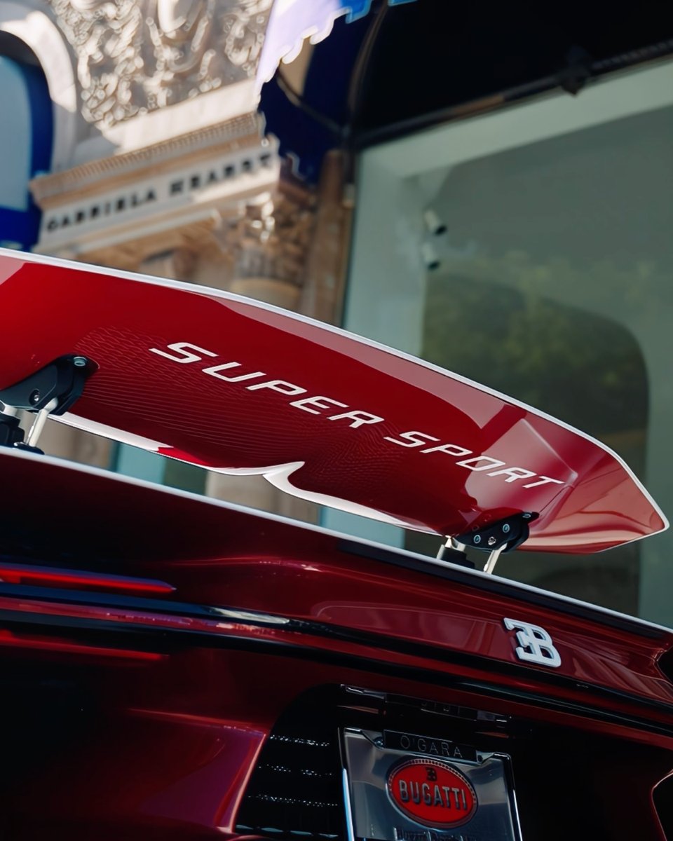 Rodeo Drive, Beverly Hills: where culture and luxury meet. Meticulously crafted in Molsheim, the CHIRON Super Sport exemplifies Bugatti’s philosophy: form follows performance. #BUGATTI #CHIRON