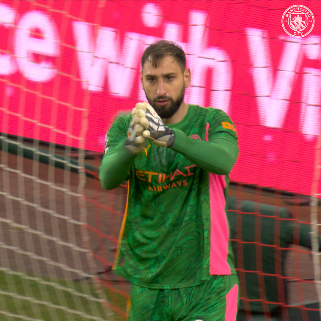 Bayangin, kalau musim ini keepernya bukan Donnarumma, kira2 ada diposisi berapa klasemen ManCity.