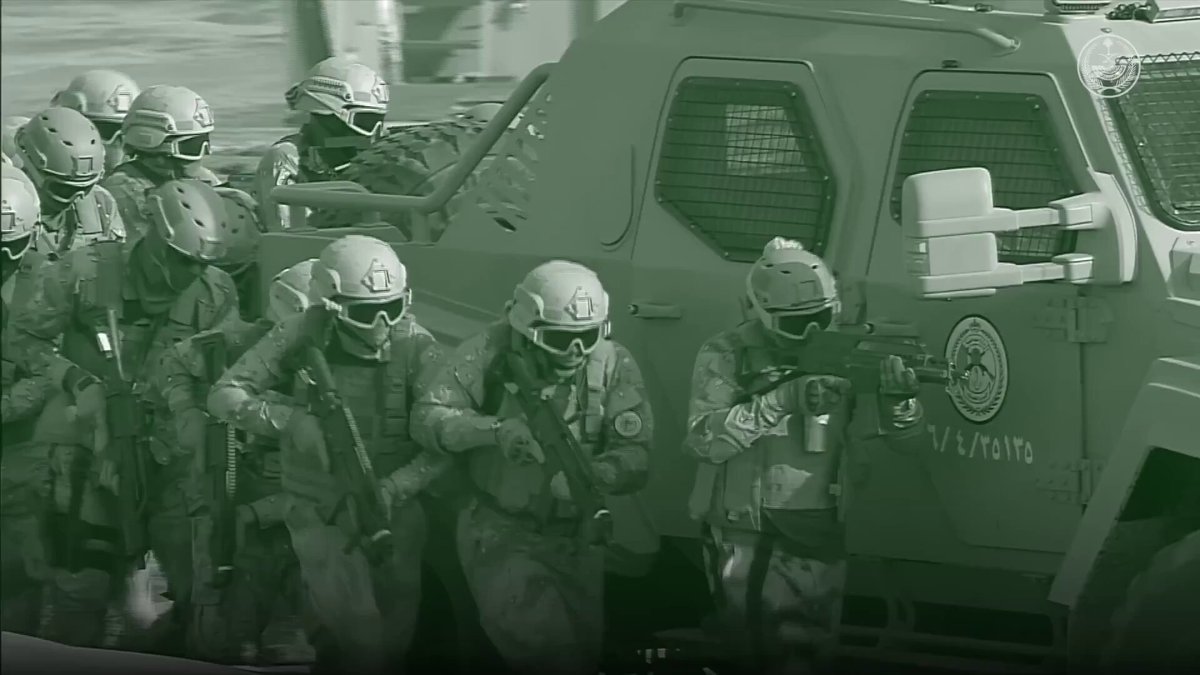 والبحور بدمانا ينقلب لونها 🔥 " بحر العرب " للعرب 📍: