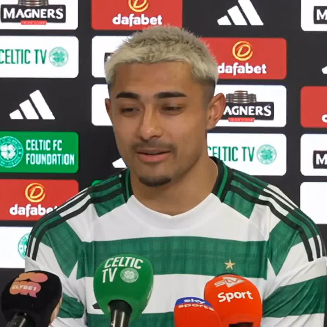 🗣️ "I have a lot of confidence in him" 🗣️ "I trust him, I know he can turn this around" New signing Julian Araujo explains why he is fully behind manager Wilfried Nancy and reflects on his move to Celtic. 📺 Celtic vs Rangers | Sky Sports Football | Sat 11.30am
