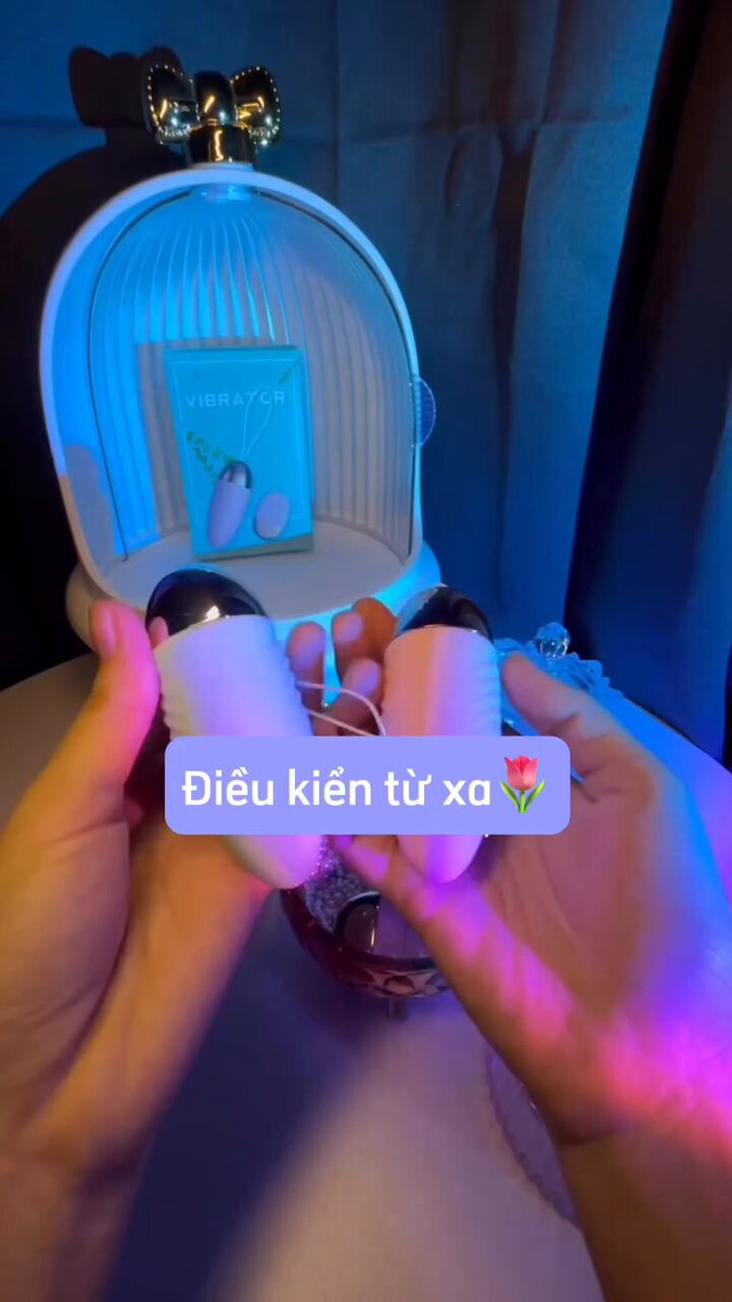 ⚠️ TRỨNG RUNG TÌNH YÊU ✅ GIÚP CUỘC YÊU THÊM THĂNG HOA giúp tăng khoái cảm cho cuộc yêu dài lâu, nước nôi tràn trề cứ phê phê mà tận hưởng, cứ nhét sẵn vào bím mà dẫn đi chơi, tới đâu thì điều khiển từ xa cho nó rung đến đấy,🤤 👉