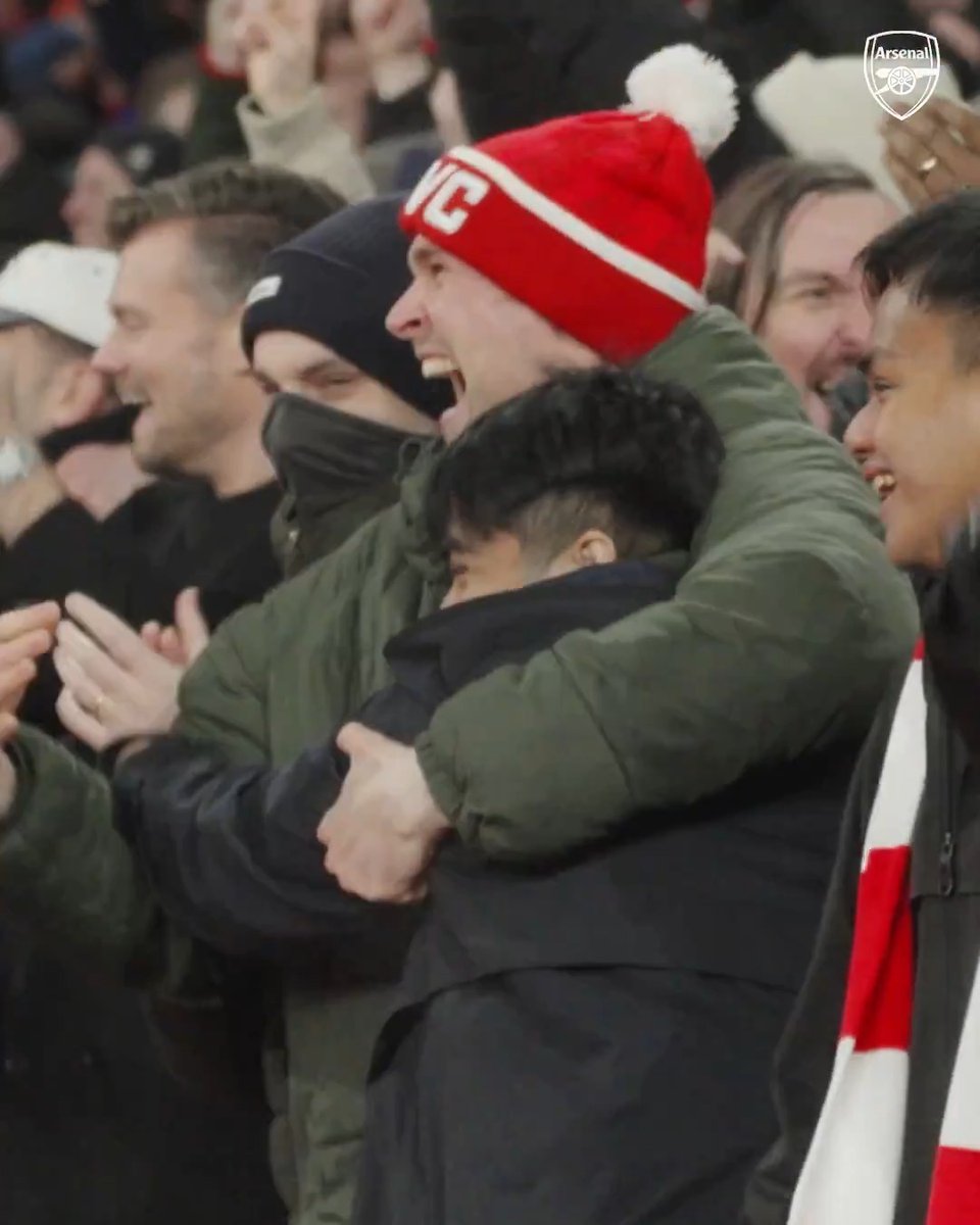 Roaring us on to victory 🫡 The best reactions in the stands at Emirates Stadium from our win over Aston Villa 🏡