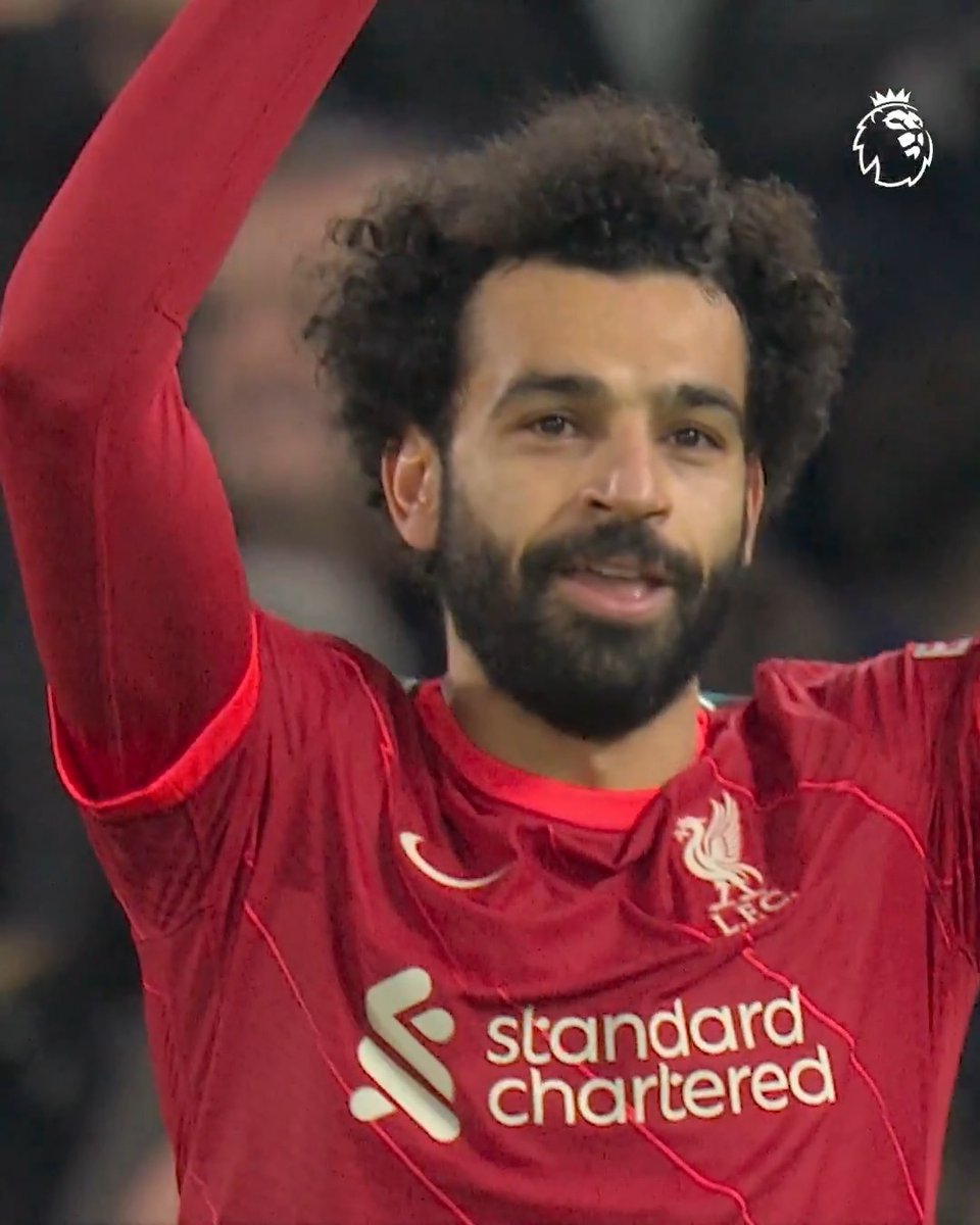 اللحظة اللي صلاح كان فيها أفضل لاعب في العالم بفارق عن أي حد بعده لحد ما راح افريقيا و حصل اللي حصل :(