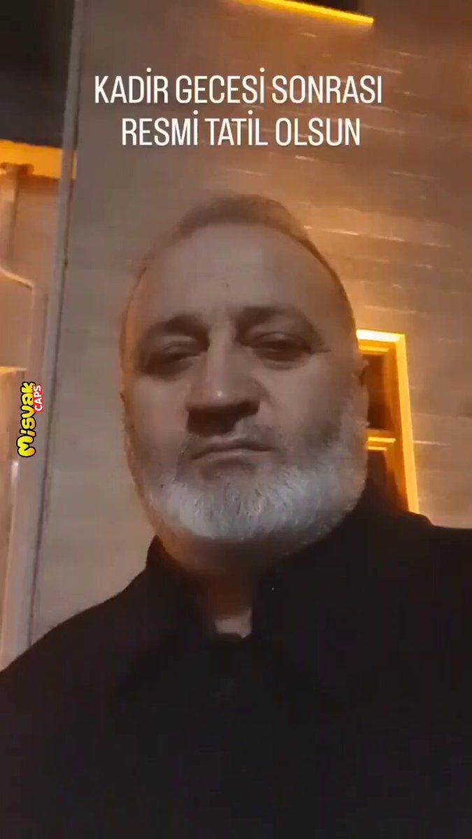 Bir vatandaşın haklı isyanı: “Yılbaşının ertesi gününü neden tatil? Daha rahat alkol alınması için mi? Kadir Gecesi’nde sabahlara kadar ibadet eden vatandaşlar sonraki işe gidiyor. Kadir Gecesi'nin ertesi günü tatil olmalıdır” Yetkilileri bu konu için göreve davet ediyoruz.