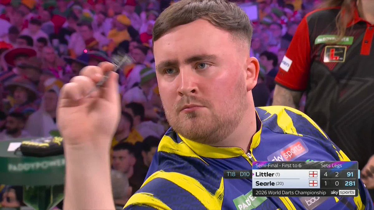 LITTLER CLOSING IN! TEN STRAIGHT LEGS! Luke Littler is motoring towards a place in his third consecutive World Championship final! 📺 #WCDarts | SF