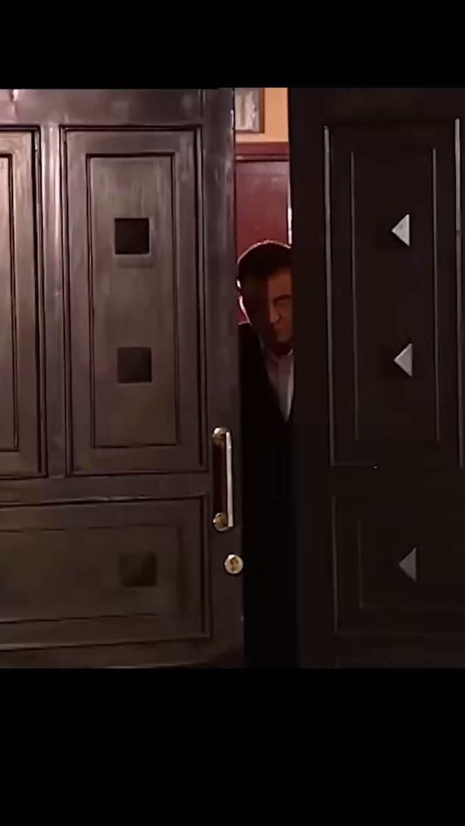 Meto'nun şu sekansta yaptığı oyunculuk her seferinde büyülüyor ya.. 25 dakikalık rolde nasıl bu kadar kendinden nefret ettirip aynı zamanda rolün hakkını verdin aklımız almıyor ya.