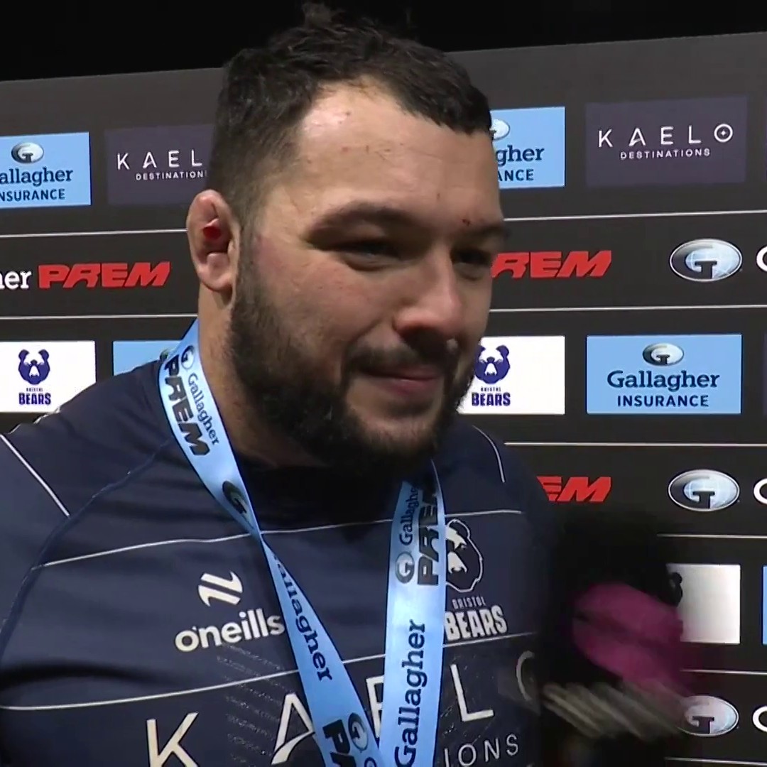 "I don't want any fines, I said: 'you've got a small mouth Tom!'" Ellis Genge reveals what he said to Tom Curry after winning his third POTM award in a row 🏅