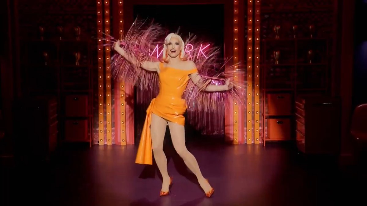Fuegoooo! 🔥 DD Fuego #DragRace