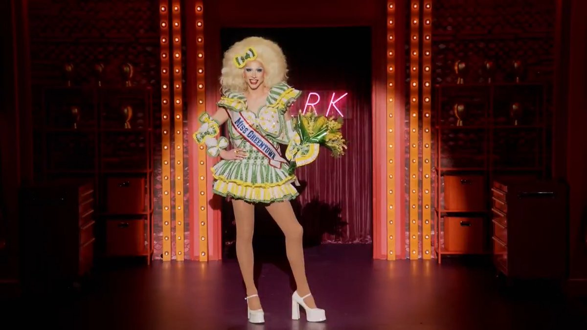 Saddle up, darlings! 🤠 DARLENE MITCHELL #DragRace