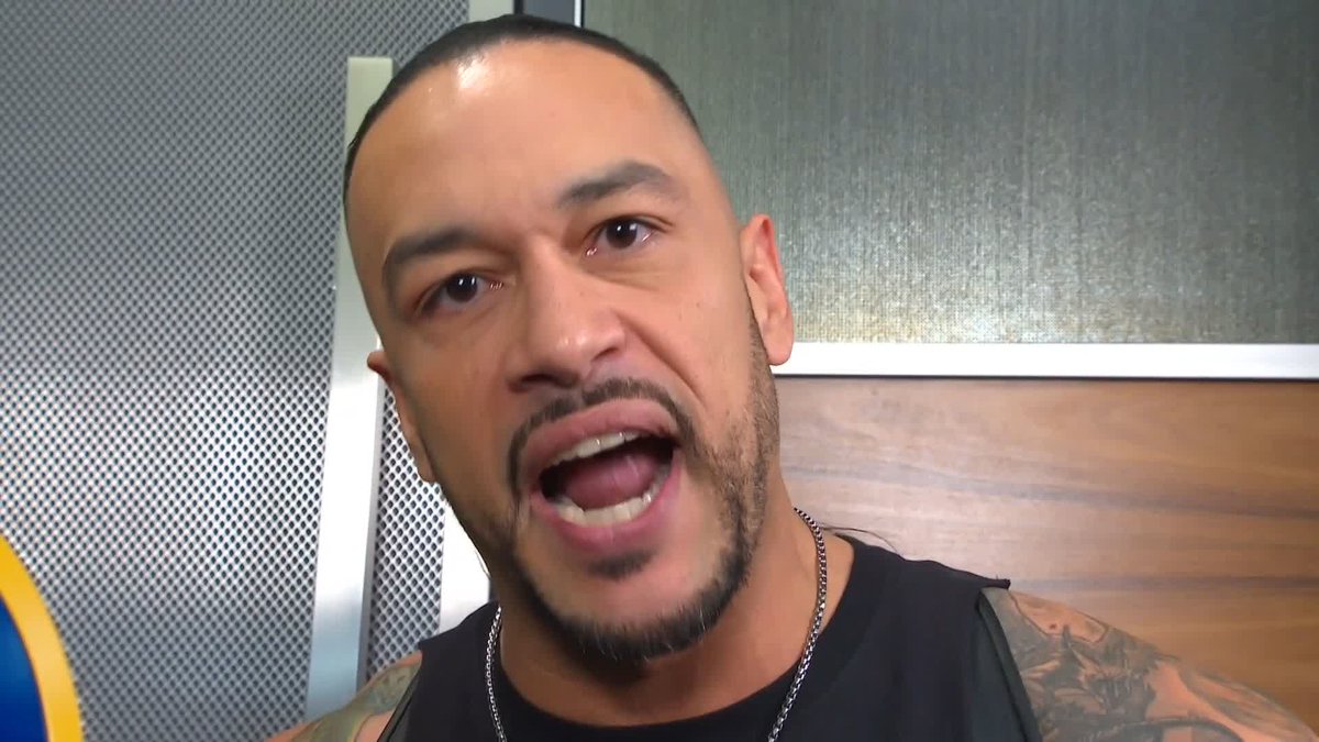 "You're the one that's going to fade to black." 💨 Will Damian Priest send Aleister Black home in an AMBULANCE tonight?
