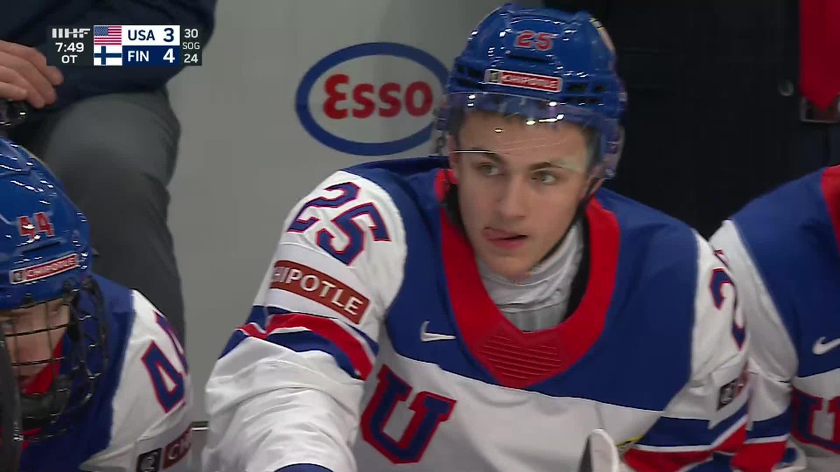 Arttu Valila secures the win in OT for Finland‼️#WorldJuniors #IIHF