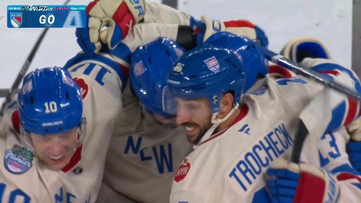 MIKA ZIBANEJAD HAS HIS SECOND OF THE NIGHT!! ✌️ #WinterClassic 🇺🇸: NHLonTNT &amp; Actually HBO Max ➡️ 🇨🇦: Sportsnet &amp; TVA Sports ➡️