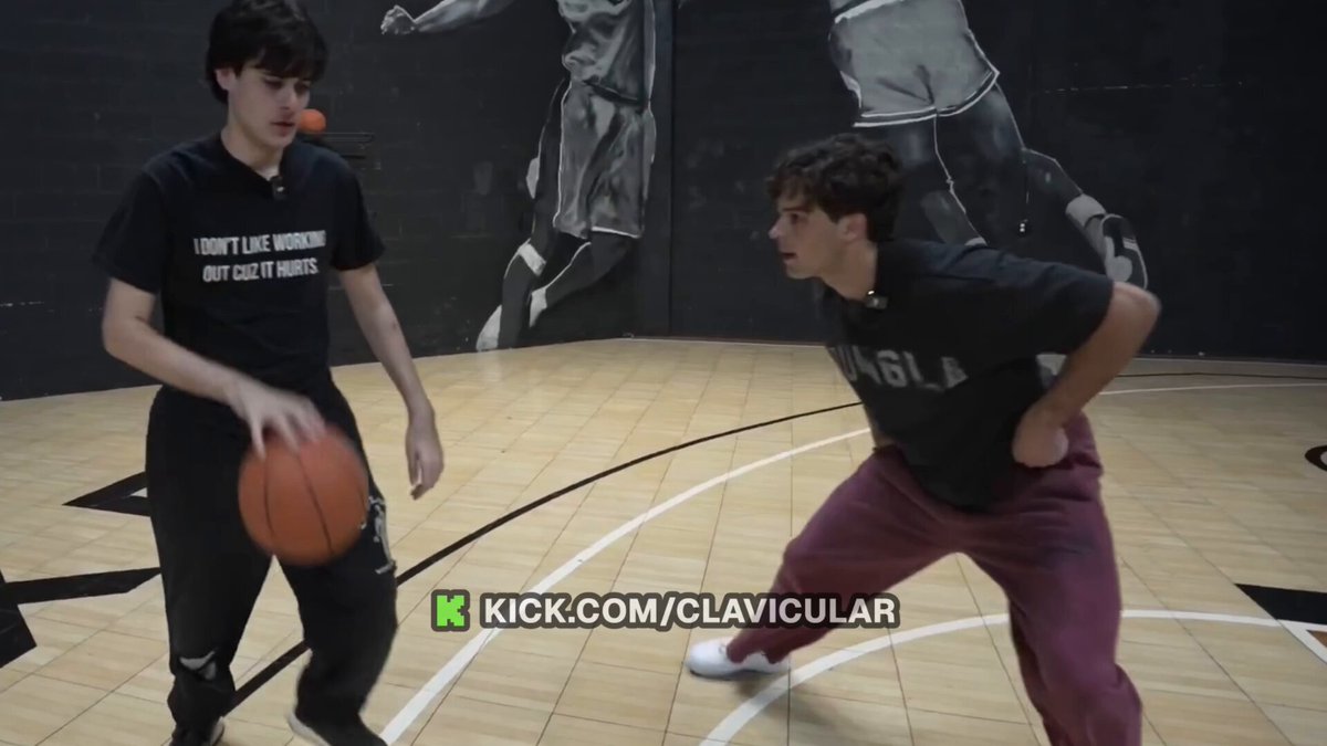 Never in my 13 years living on Earth have I seen a nigga be this unathletic 😭