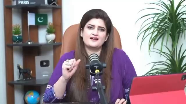 ”رائٹر نے اپجکالم میں لکھا کہ حب الوطنی کے نام پر جو کچھ بیچا جا رہا ہے اس کا اصل مقصد اپنے اقتدار کو طول دینا ہے۔ 60 ، 70 سال کے بابے جان لیں کہ چاہے وہ پورے میڈیا کو سینسر کر لیں، نوجوان نسل کی سوچ کو سینسر نہیں کیا جا سکتا۔ اس رائے کو نظام ہضم نہیں کر پایا اور آرٹیکل ڈیلیٹ کروا دیا۔“ پارس جہانزیب