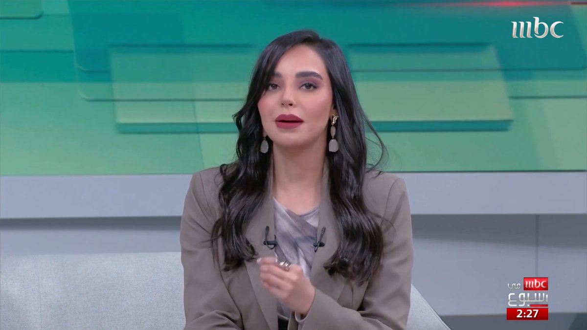 هل التدوين يعد أسلوبًا علاجيًا فعّالًا يمكن الاعتماد عليه نفسيًا... أم أنه مجرد وسيلة تستخدم في أوقات الضغط والحاجة فقط؟ وما أثره على الوعي بالمشاعر وتنظيم الأفكار؟ التفاصيل في لقاء البروفيسور النفسي أحمد الهادي #MBCinAweek #MBC1