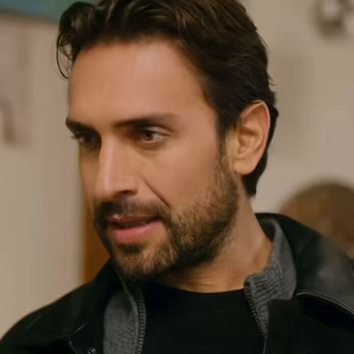 dışarısı buz gibi ama esme'nin 1.93 montu var darısı bizim başımıza