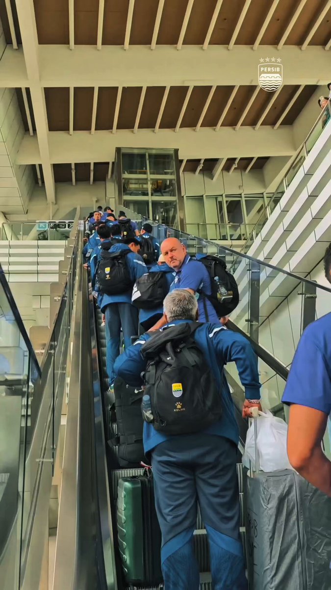 Membuka trip pertama di tahun 2026. Menuju Kediri untuk laga ke-16 di Liga 1 🛣️✨ #WeArePERSIB