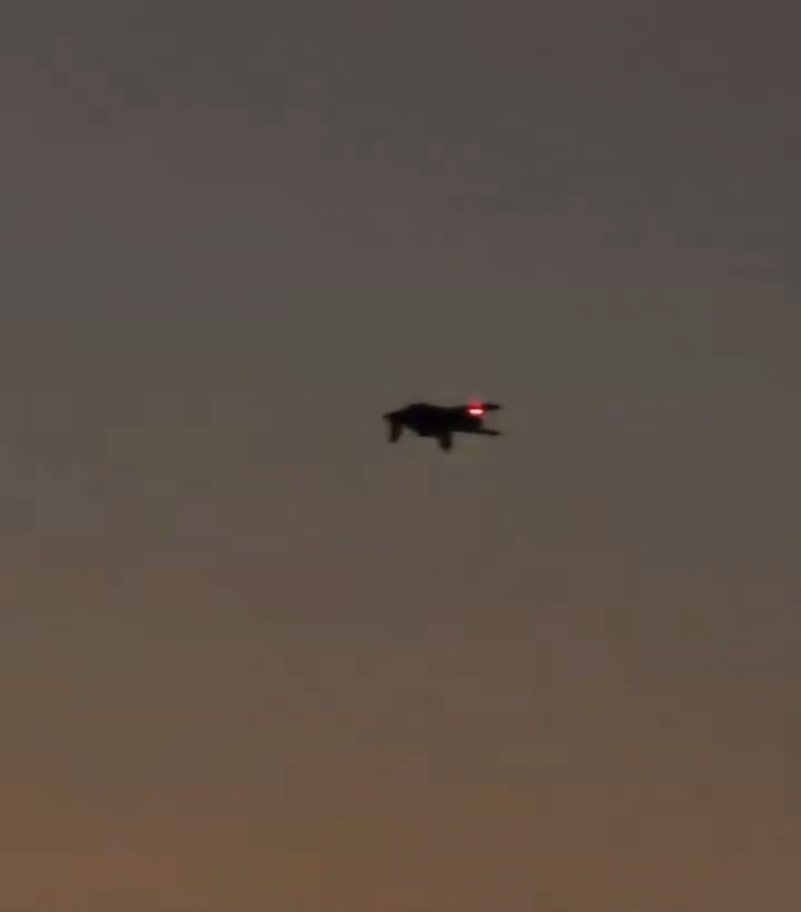 Rare footage of US RQ-170 Sentinel stealth drone returning to Puerto Rico after supporting Venezuela strikes Same drone used in the Bin Laden raid, almost never seen in the wild Now confirmed operating out of AFSOUTH for Latin America ops The tech 🅱️ehind Maduro's capture