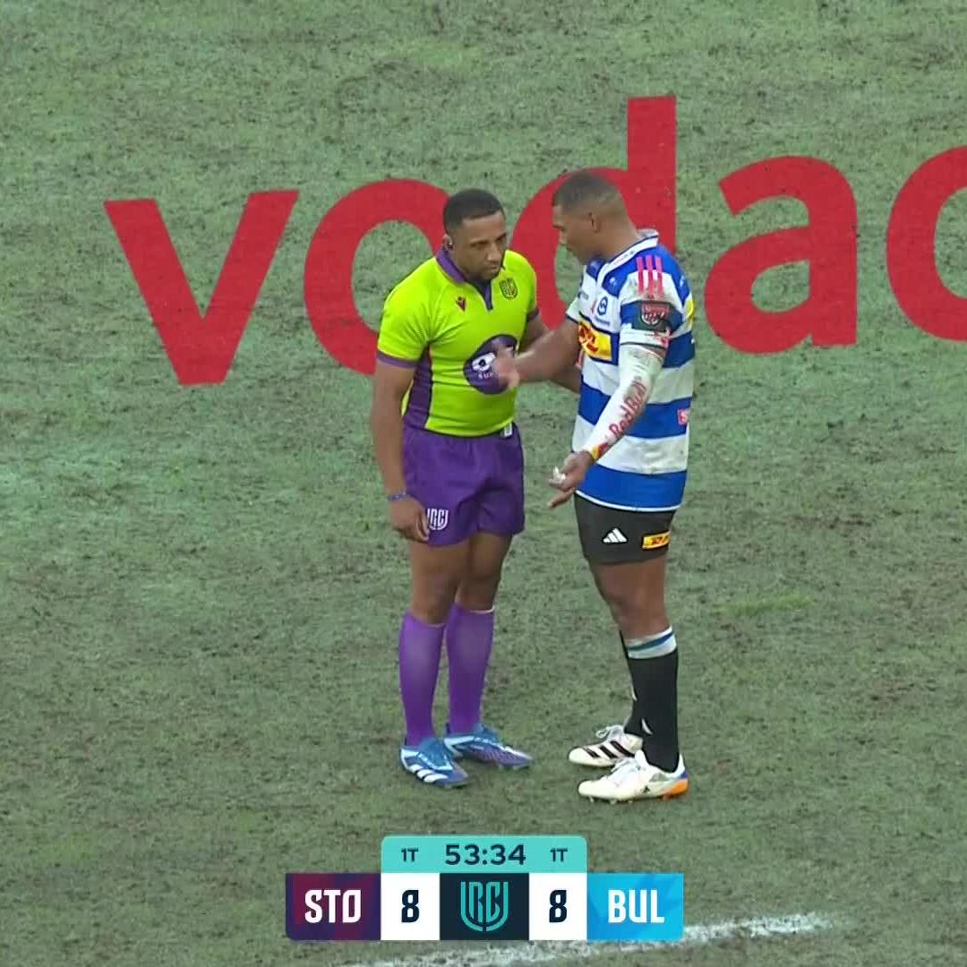 Yoh! 😲 The referees are not messing around in 2026 🤣 📺 Stream #VURC on DStv:
