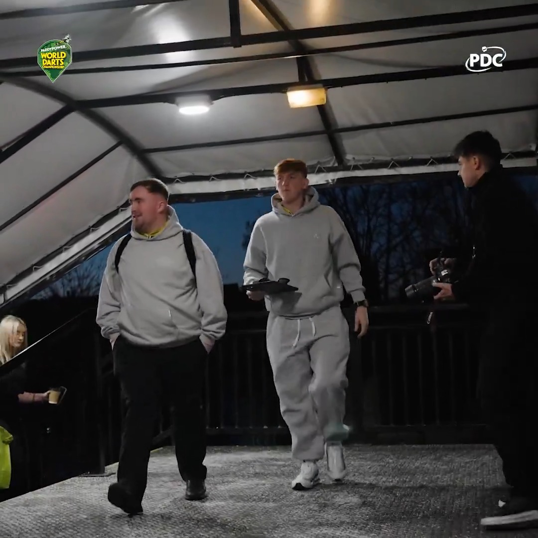 The Nuke and Ginge are in the house! 👀 #WCDarts | Luke Littler