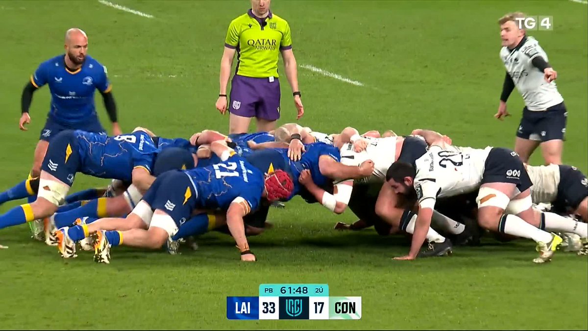 This looks like a simple 3v3 but Leinster do well to make the most of it. • 10 takes the ball moving and double-pumps to draw two defender's eyes in • 12 slides outside his man, making a 3v3 a 2v1 • 14 stays wide to preserve the space #LEIvCON