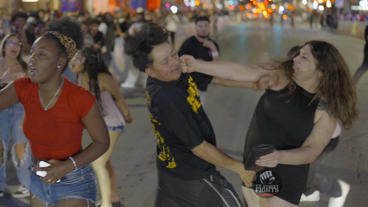 Fight Breaks out on 6th Street Austin TX #newyear2026 #fight 1-2-2026