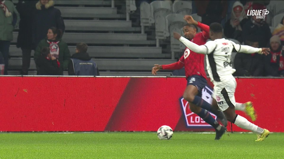 Le LOSC réduit à 10 dès le premier quart d'heure 🟥 Une sanction justifiée ? #LOSCSRFC