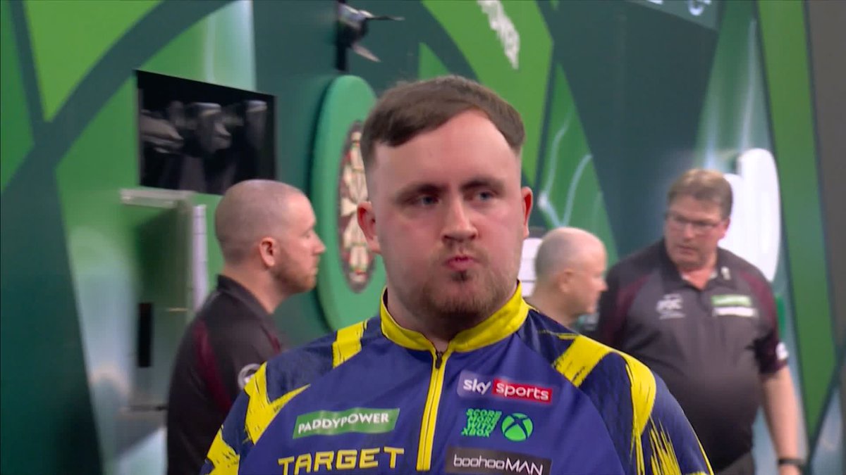 Luke Littler is one set away... 🏆