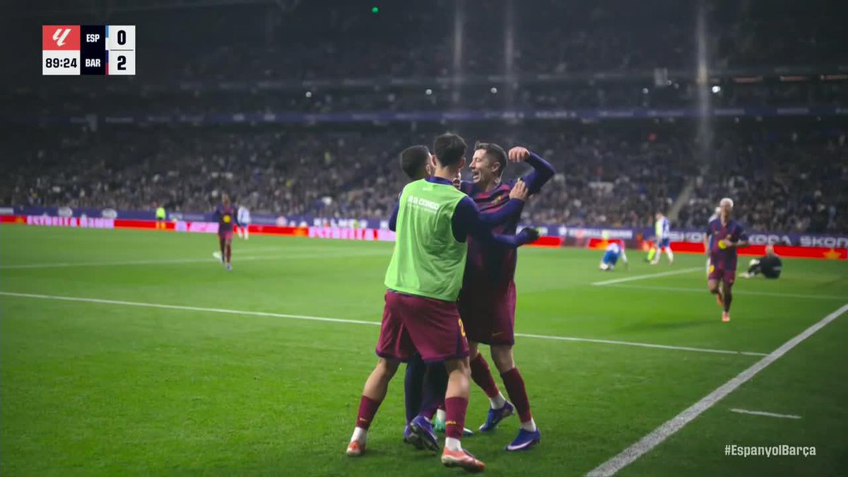 "Barcelona" Porque con este gol de Lewandowski, venció por 2-0 al Espanyol en el derbi por LaLiga. Jugaron como el orto y se llevaron el triunfo igual los culés hijos de re mil putas.