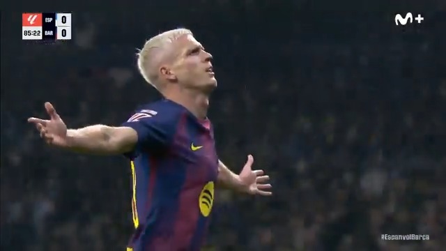 Flick El fútbol es de los futbolistas… …pero los entrenadores TOMAN DECISIONES… El alemán NO TUVO el mínimo INCONVENIENTE.. …en SUSTITUIR a Rashford y a Raphinha… ante su MAL PARTIDO Dos pesos pesados Luego Olmo y Fermín le “DIERON la RAZÓN”