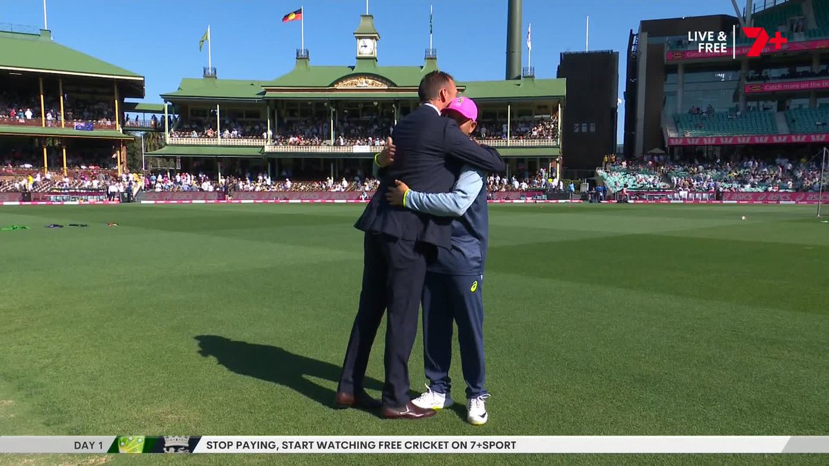 "I was like, 'oh my god, oh my god, I'm about to play first class cricket for New South Wales at the SCG ... and that feeling has never left me." Usman Khawaja retraces his steps, walking out to the SCG and reminiscing on the journey 🙌 Trent Copeland | #Ashes