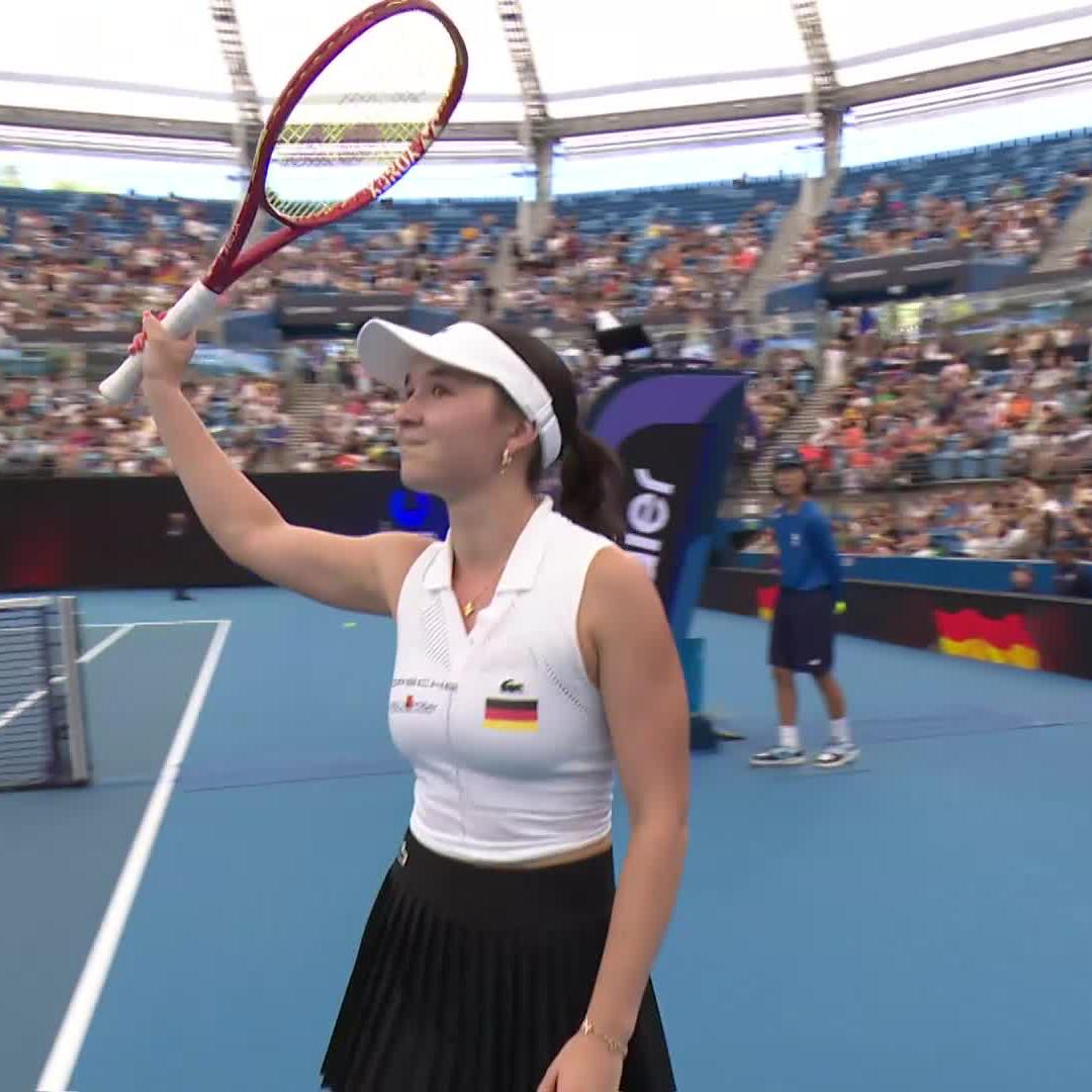 Finished IN STYLE 🙌 Eva Lys defeats Lamens 6-2 6-2 to give Germany the first point. #UnitedCup