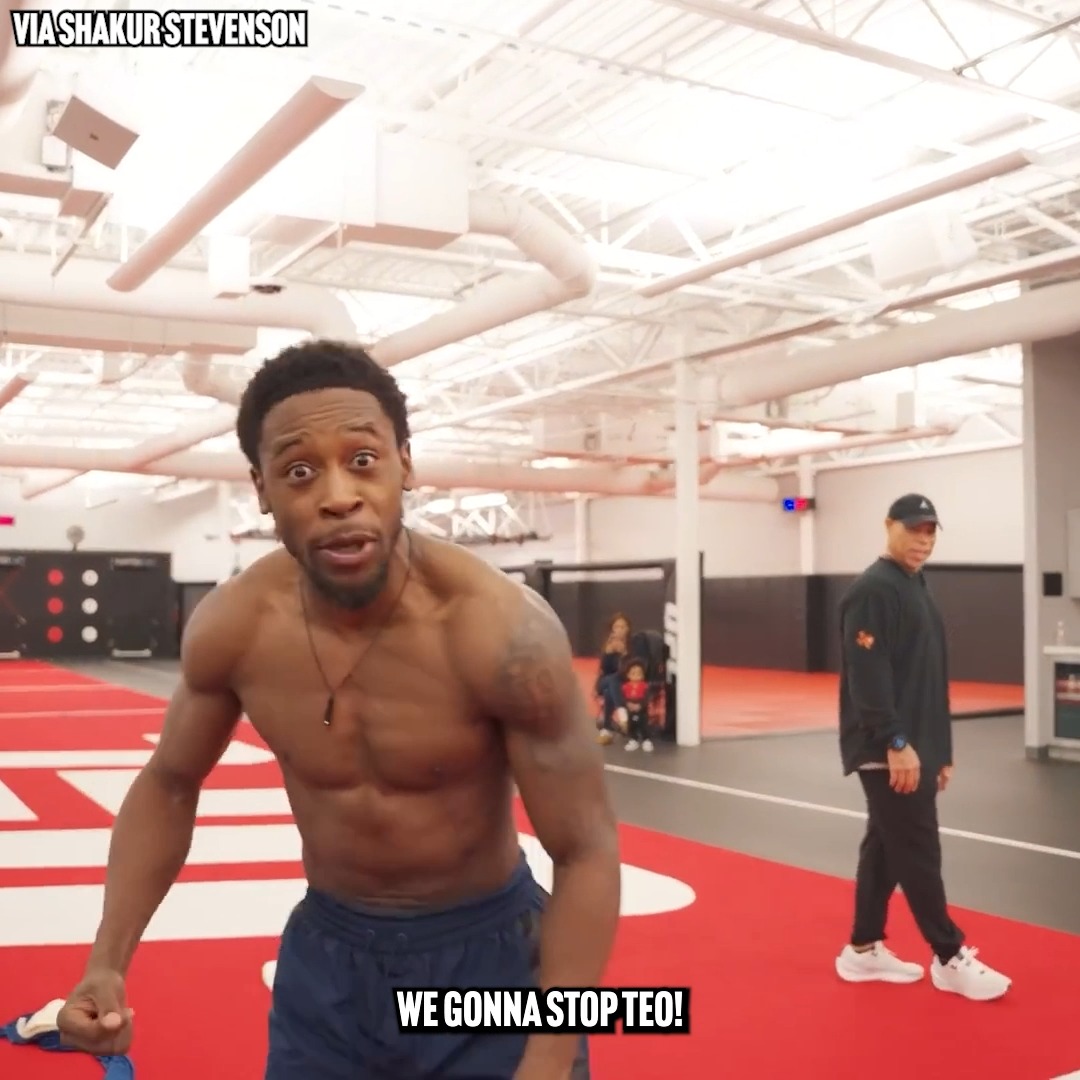 Keyshawn Davis is Shakur Stevenson’s biggest hype man 🗣️😂 🎟️ Get your Teofimo vs Shakur tickets now: The Ring VI | Exclusively on DAZN | Jan 31st in NYC 🥊
