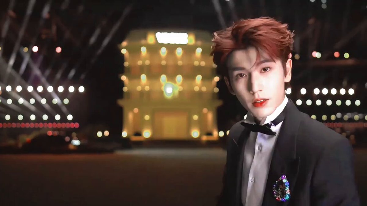 ขอตั้งแผงขาย พี่เค้าชื่อ จางหลิงเฮ่อ ผลงานที่ผ่านมา - เล่ห์รักวังคุนหนิง - รักเธอที่สุดเลย - เมื่อหมอกจางหายคือสายรุ้ง - องค์หญิงใหญ่ - เหนือเมฆาชะตาลิขิต ฯลฯ ไปลองชมกันได้คับ 🫶🏻💕