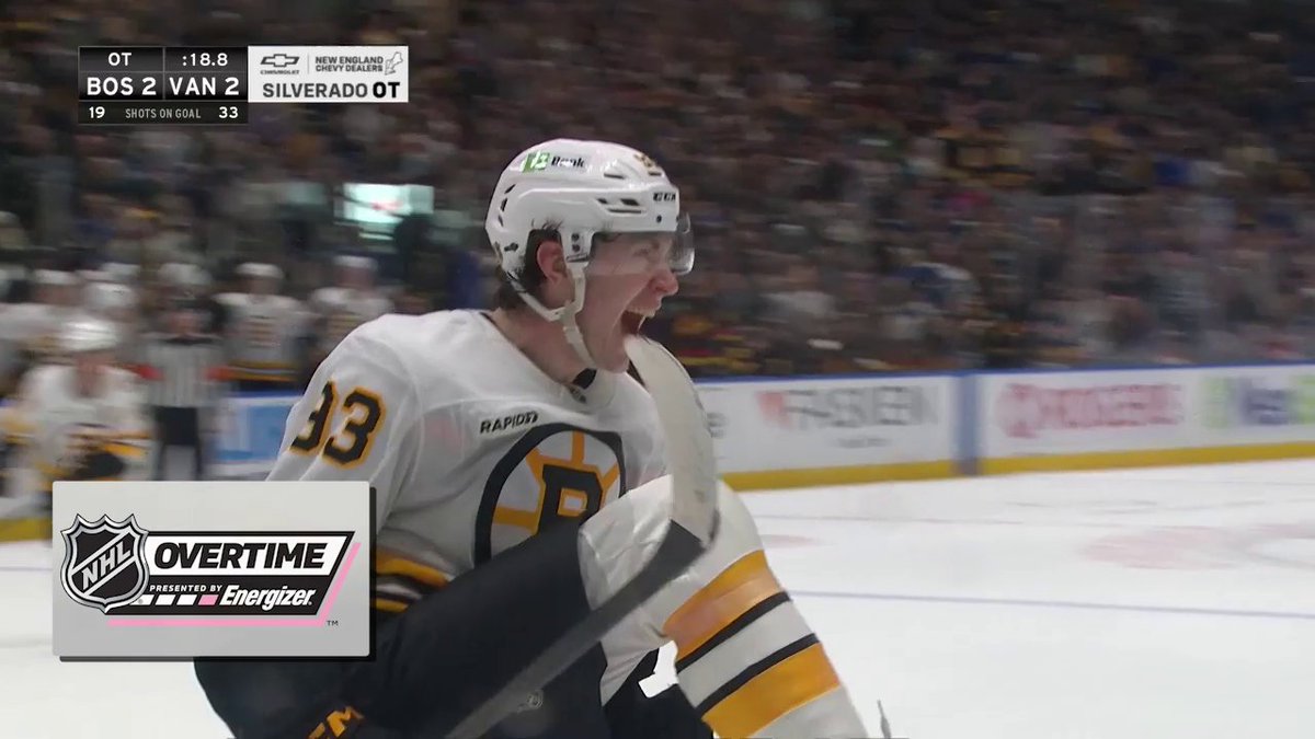 THE VANCOUVER KID IN HIS HOMETOWN!! 🏠 Fraser Minten wins it for the Boston Bruins in Energizer overtime!