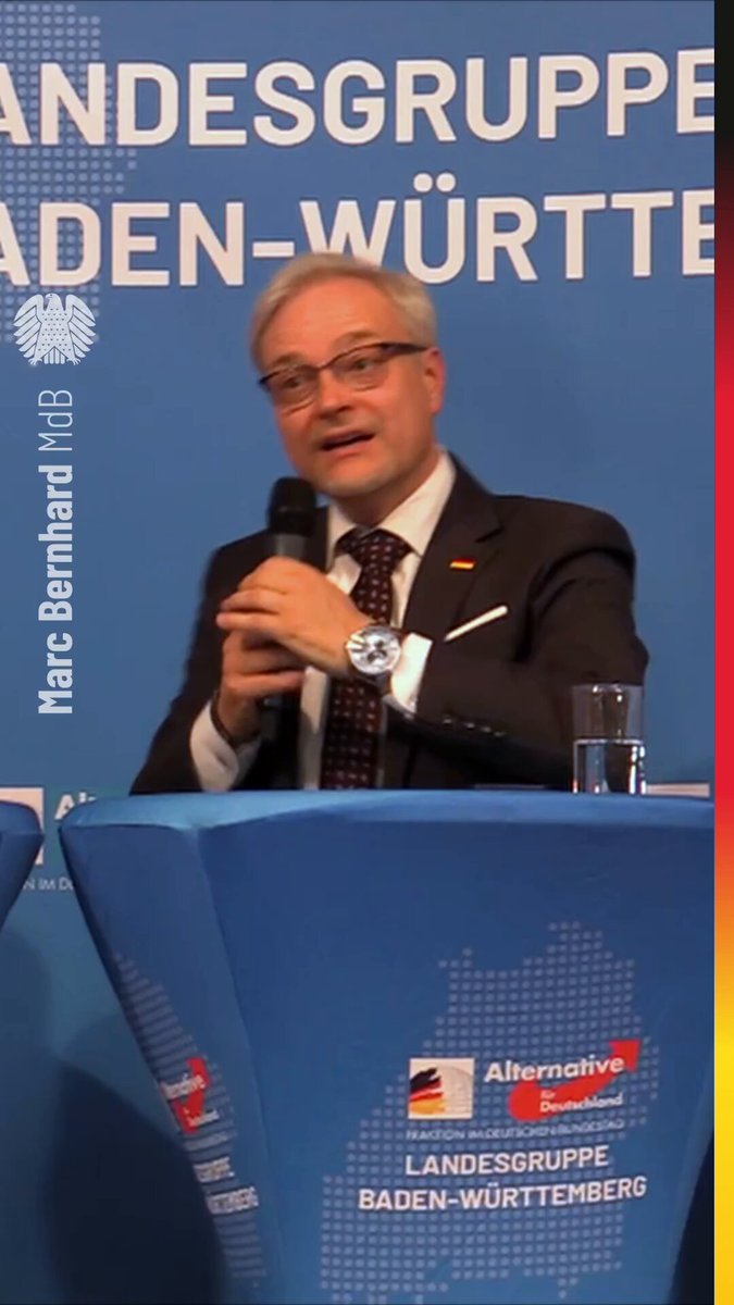 Mittelalter-Technik: Wind & Solar führen uns in die Vergangenheit Windindustrieanlagen sind pure Mittelalter-Technologie. Der Erntefaktor zeigt es klar, denn bei modernen Kernkraftwerken liegt dieser bei 1:70. Das bedeutet, eine Einheit Energie investiert, 70 rausbekommen. Kohle- oder Gaskraftwerke erreichen 1:35, Windräder jedoch nur erbärmliche 1:3 und Solaranlagen sogar nur lächerliche 1:1,5. Der Sprung von 1:3 auf 1:35 entspricht dem Unterschied vor und nach der Dampfmaschine – vorindustriell versus Industrialisierung. Während die anderen Parteien Deutschland allesamt mit ihrer Abriss- und „Klima“-Ideologiepolitik zurück ins Mittelalter katapultieren wollen, setzt die AfD auf echte Zukunftstechnologien. Wir wollen ein starkes, energieeffizientes und wettbewerbsfähiges Land mit zuverlässiger, hochperformanter und bezahlbarer Energieversorgung. Deutschland verdient eine gute Zukunft, keine „grüne“ Deindustrialisierung!