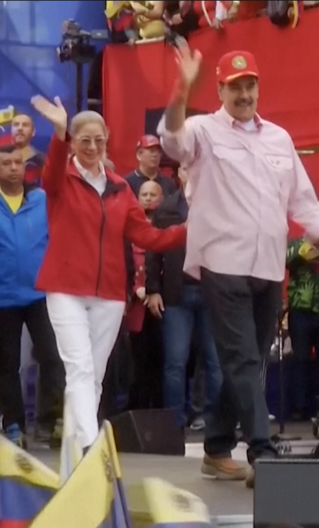 Ko je Silija Flores, nekada moćna prva dama Venecuele 👉