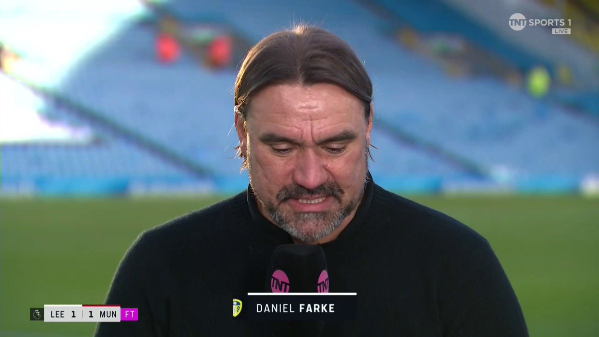 “I’m a bit disappointed it wasn’t three points” Daniel Farke gives his thoughts after Leeds United’s hard earned draw with Man United 👀 🎙️ Laura Woods | 📺 TNT Sports &amp; discovery+ UK