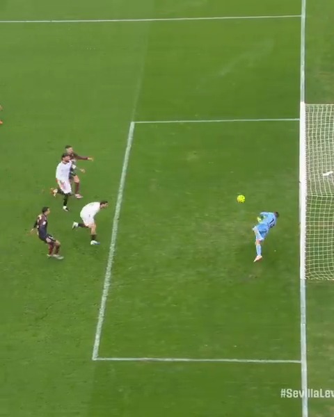 ❌ ¡LA DOBLE PARADA SALVADORA de Maty Ryan en el SevillaLevanteUD! LALIGAHighlights