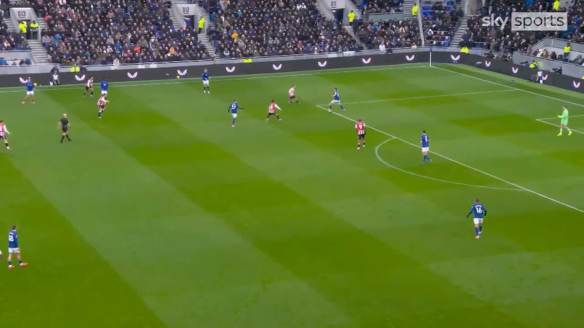 Igor Thiago scores his 12th goal of the season to put Brentford ahead against Everton! ⚽️