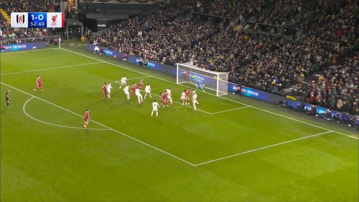 Alexis Mac Allister's header CRASHES against the crossbar! 💥