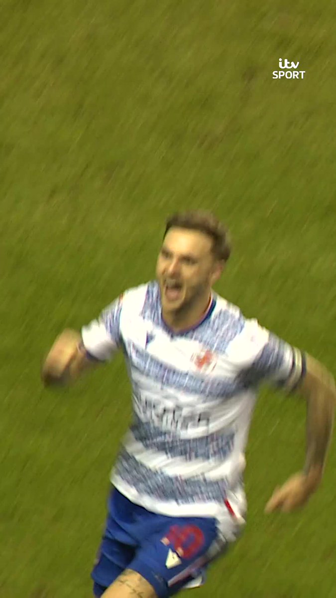 Lewis Wing adds another banger to his collection 😱 An incredible way to win it for Reading in the 89th minute against Stockport County Reading FC | EFL
