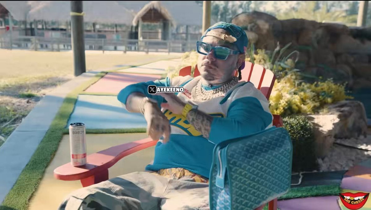 6ix9ine says 95% of rappers are broke and claims most fall off because they try to uphold an image that forces them to keep up a tough act, adding that media outlets like Akademiks &amp; VladTV, make way more than rappers 👀😯 “you gotta have personality if you want longevity”