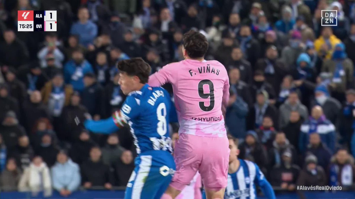 La segunda amarilla que le cuesta la expulsión a Fede Viñas 🟥 El Real Oviedo se queda con 10 #LALIGAenDAZN ⚽️