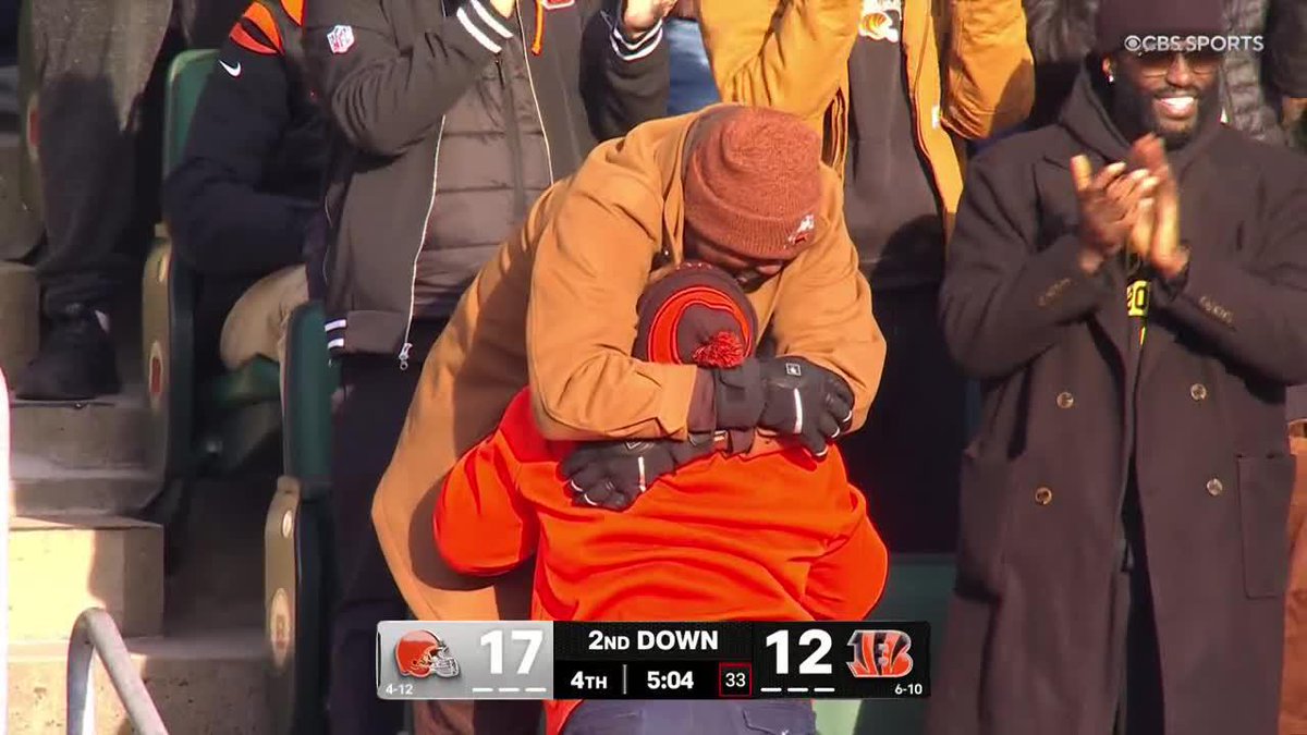 Myles Garrett's parents watching his record-breaking sack 🥹